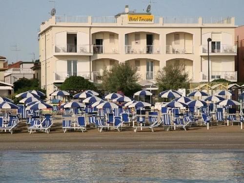 Hotel Toscana Marotta Exterior foto